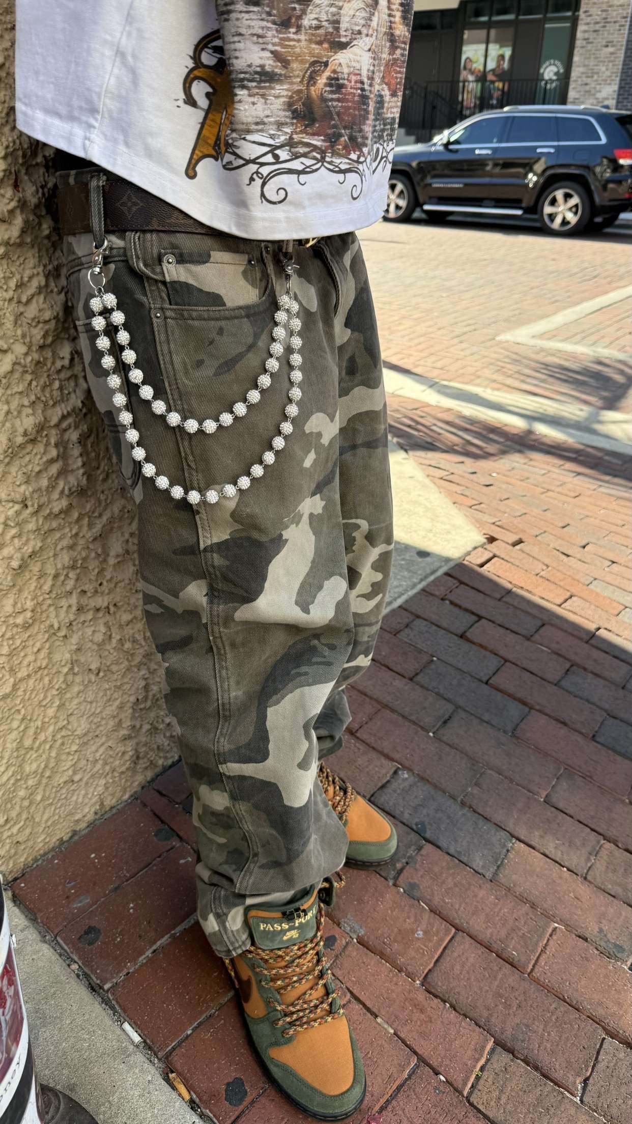 White Rhinestone Wallet Chain